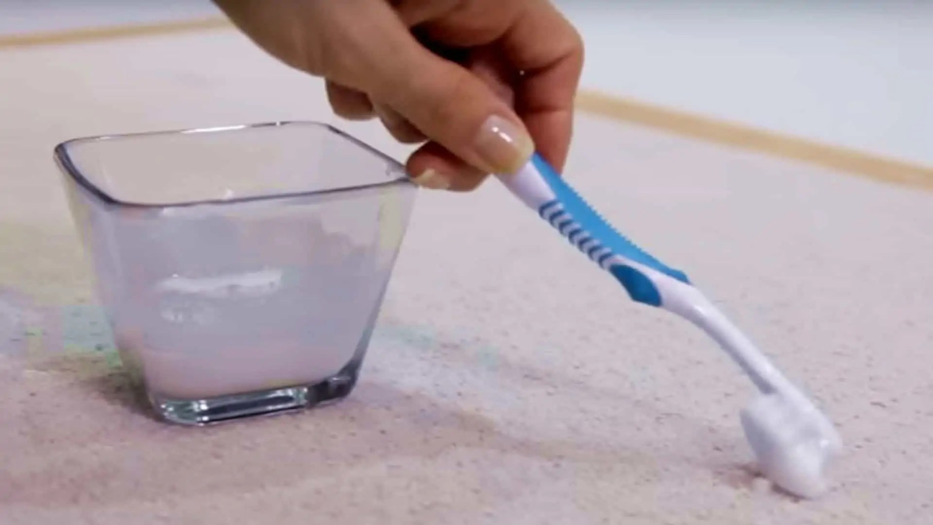 Pet Stain Carpet Cleaner Day 3 31 Days of DIY Cleaners Clean My Space