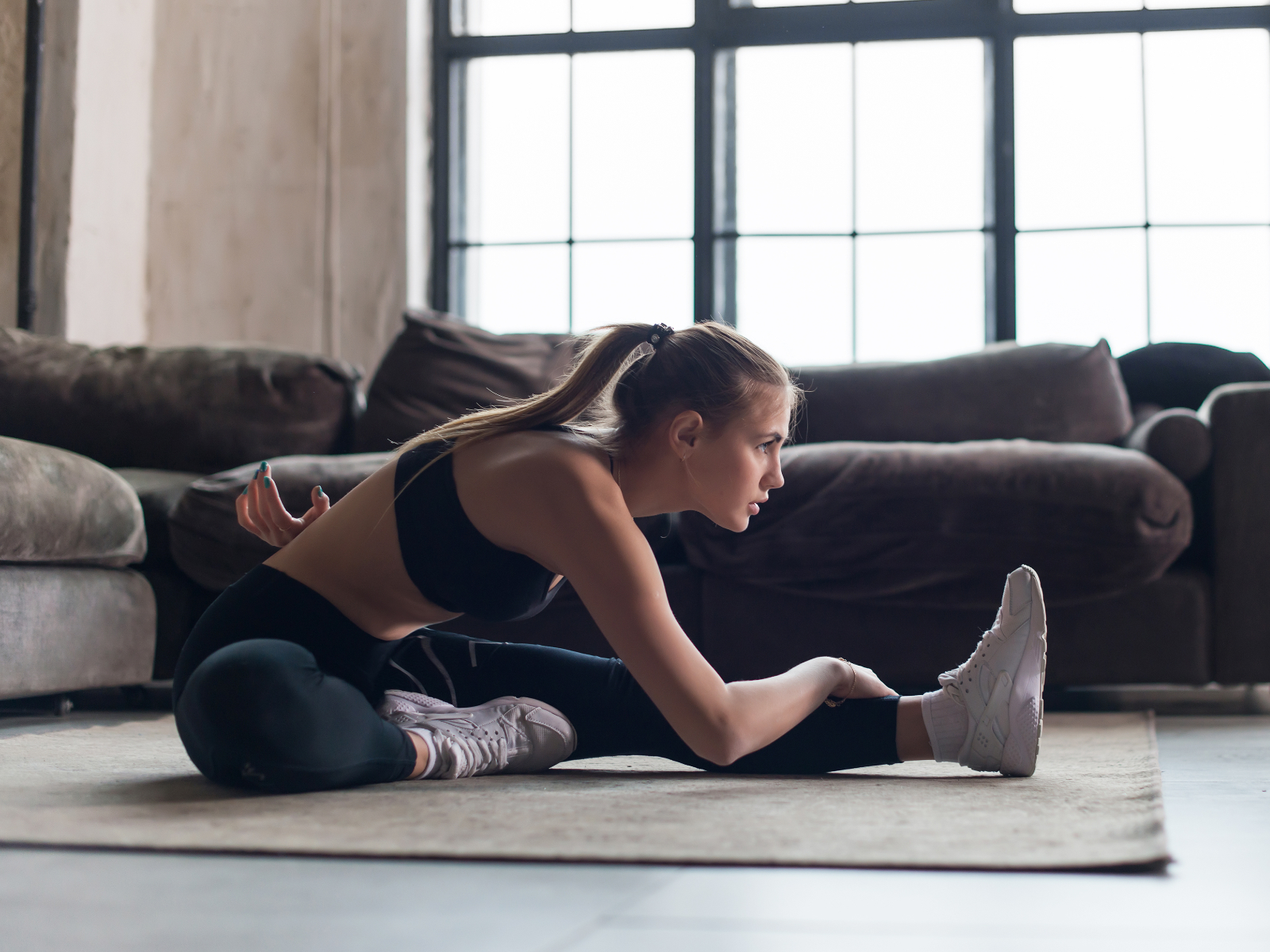 A 7Day Home Workout Plan Beginners Can Easily Follow