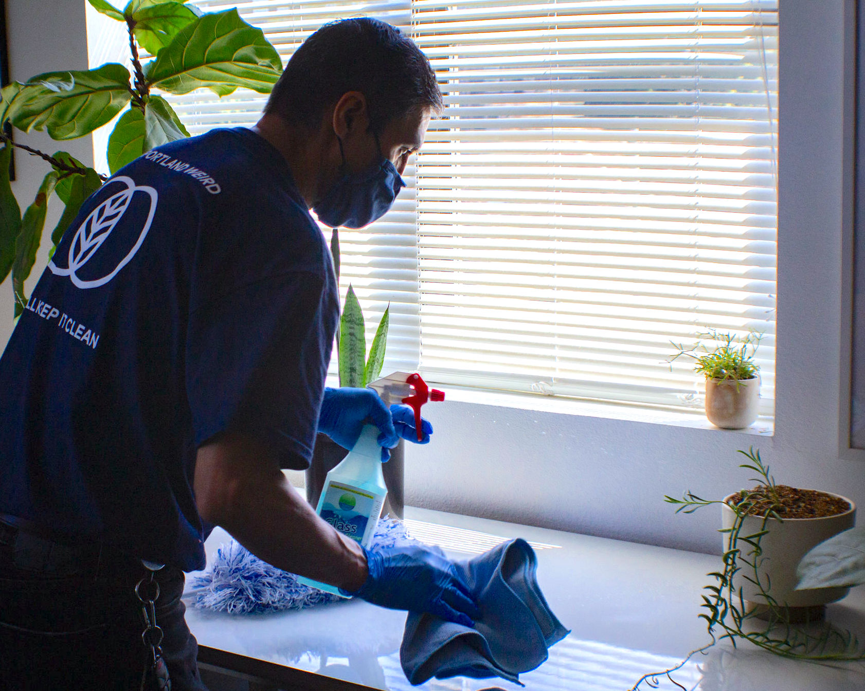 How to ensure hot desking is safe — Cleansolution