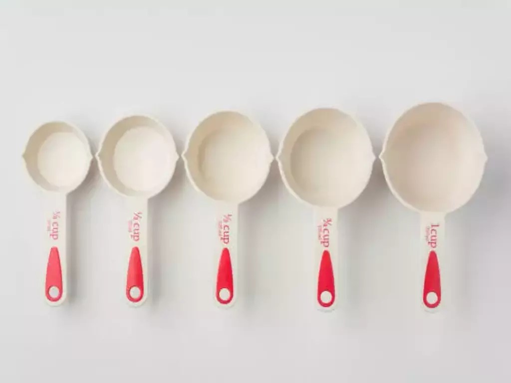 How Long To Soak Clothes In Bleach? Cleanup Geek