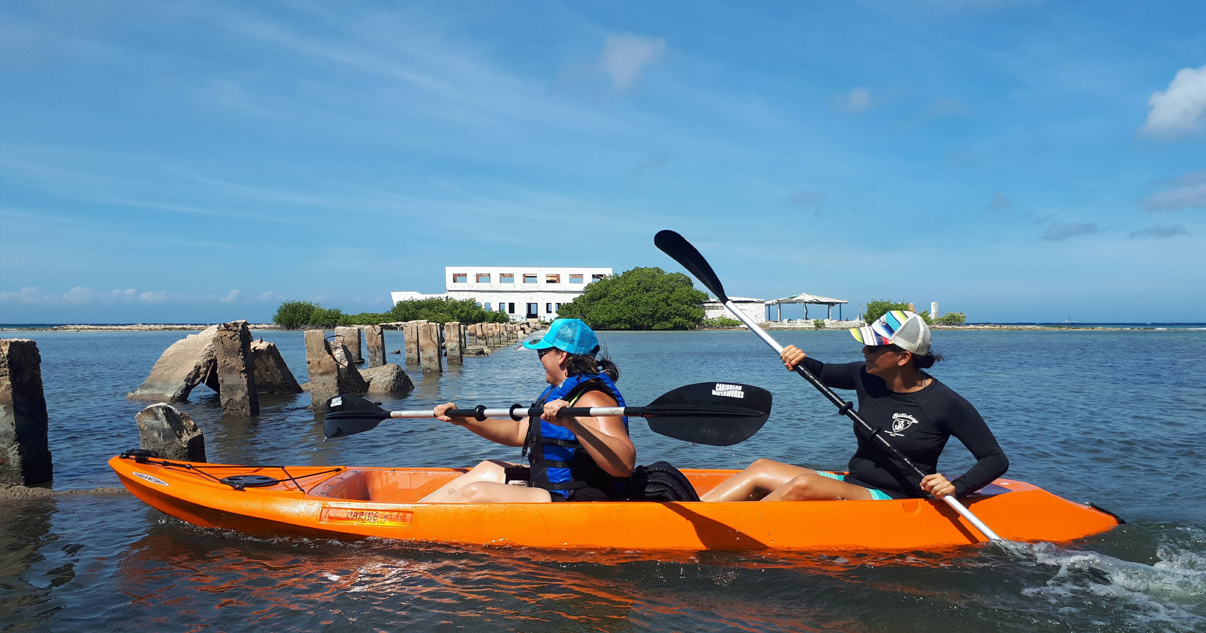 Home » Clear Kayak Aruba Clear Kayak Aruba