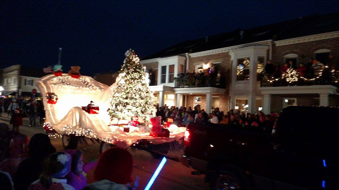 Christmas by the Lake Lighted Parade Winners Clear Lake Iowa