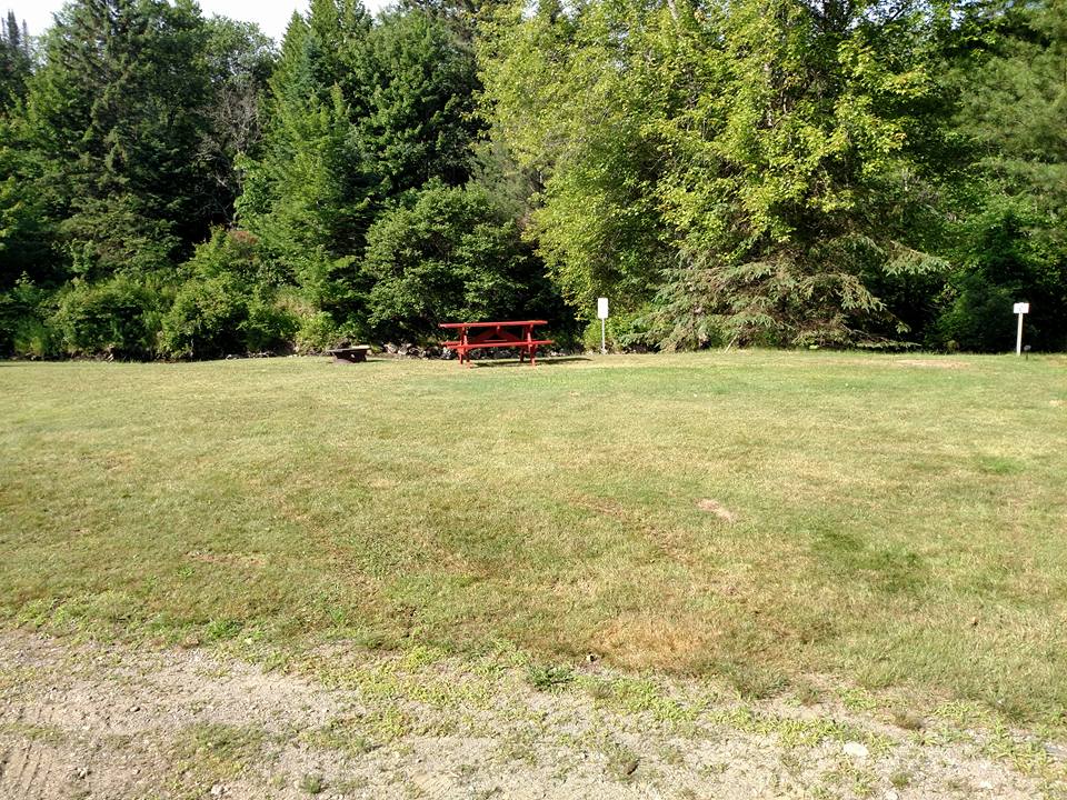 Campsite 2 w/ Water & 30AMP Electric Clear Stream Campground