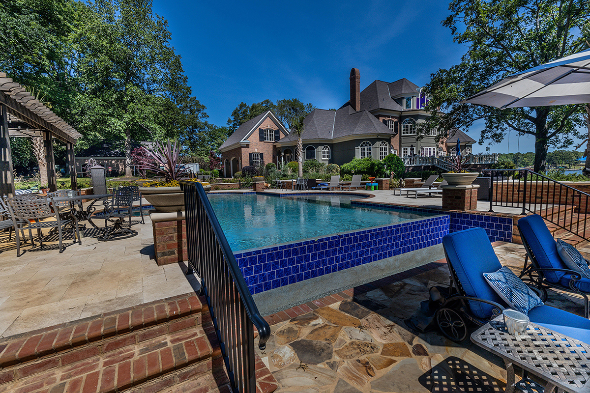 Infinity Edge Pool on Lake Murray The Clearwater Pool Company