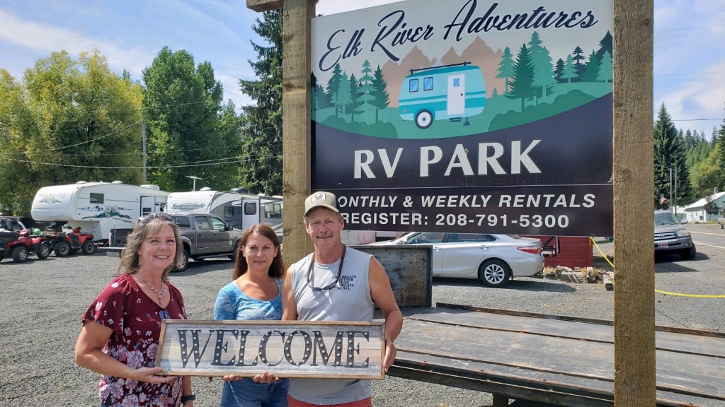 The Clearwater County Chamber of Commerce Elk River Adventures