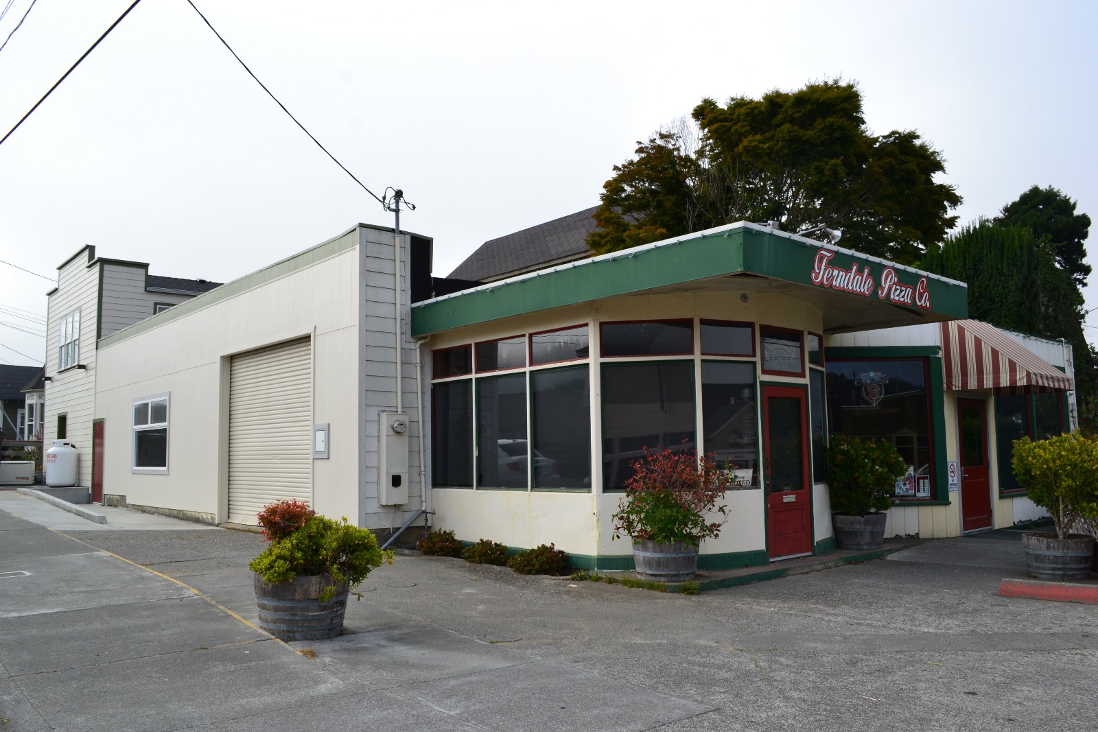 607 Main St. Ferndale Ca, 95536 Cleekco