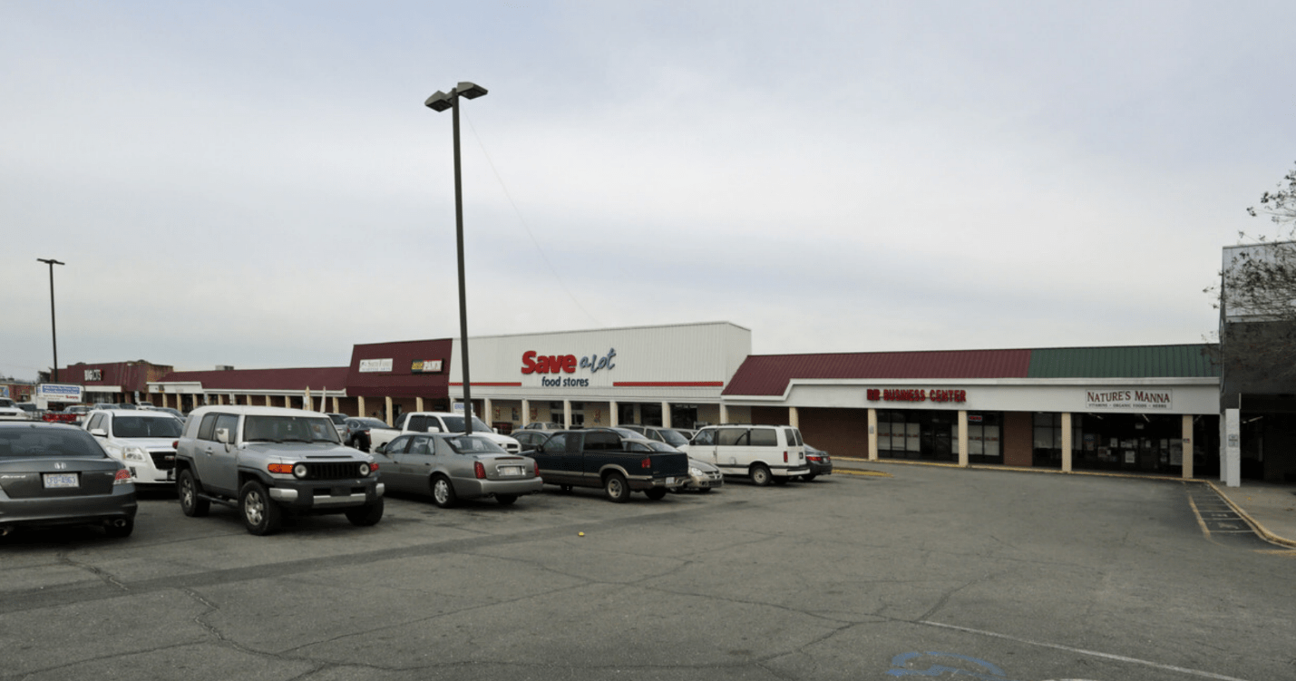 Cleeman Realty Group arranges the sale of Oakland Shopping Center in