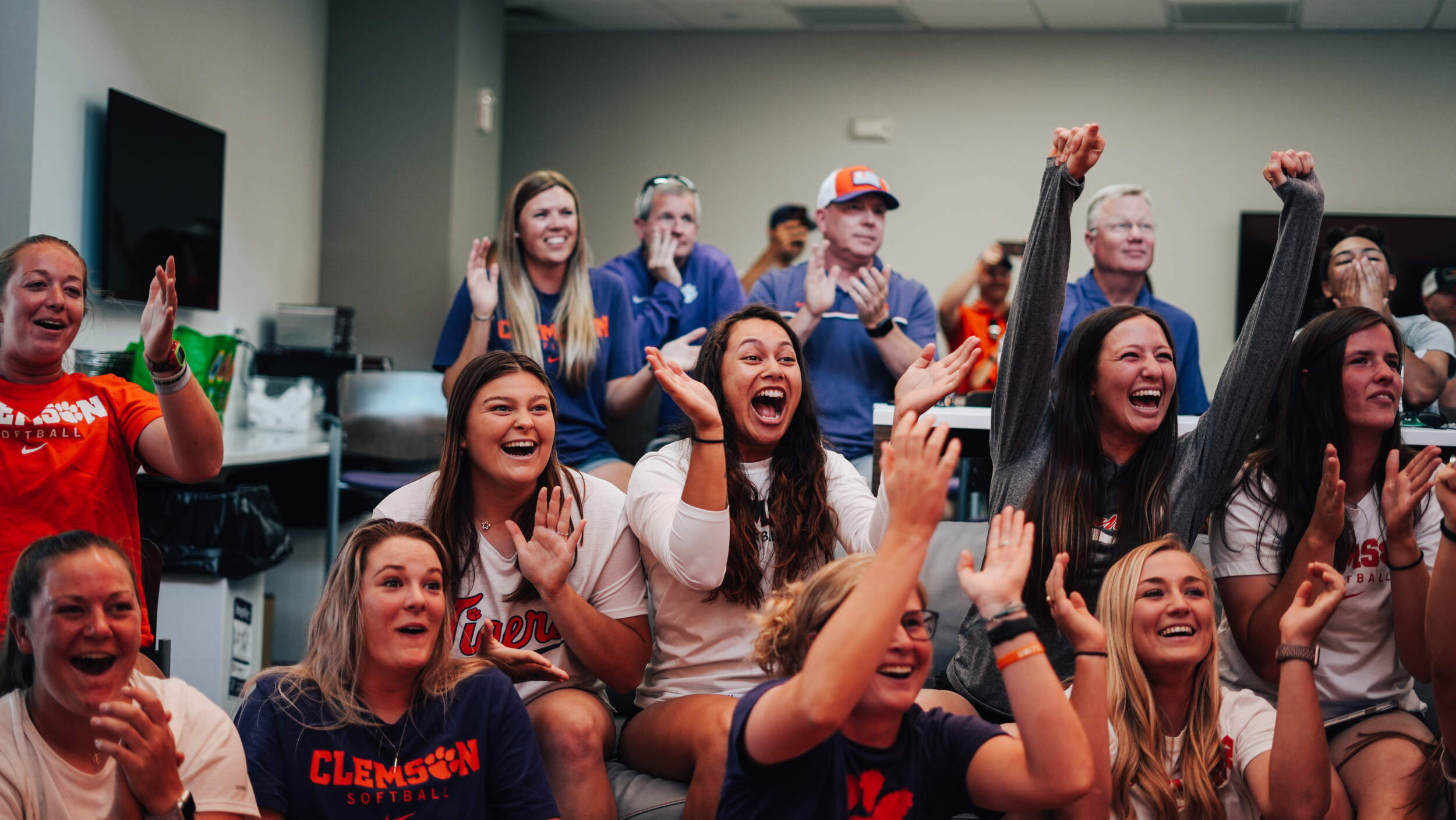 Softball to Host 2022 Clemson Regional Clemson Tigers Official