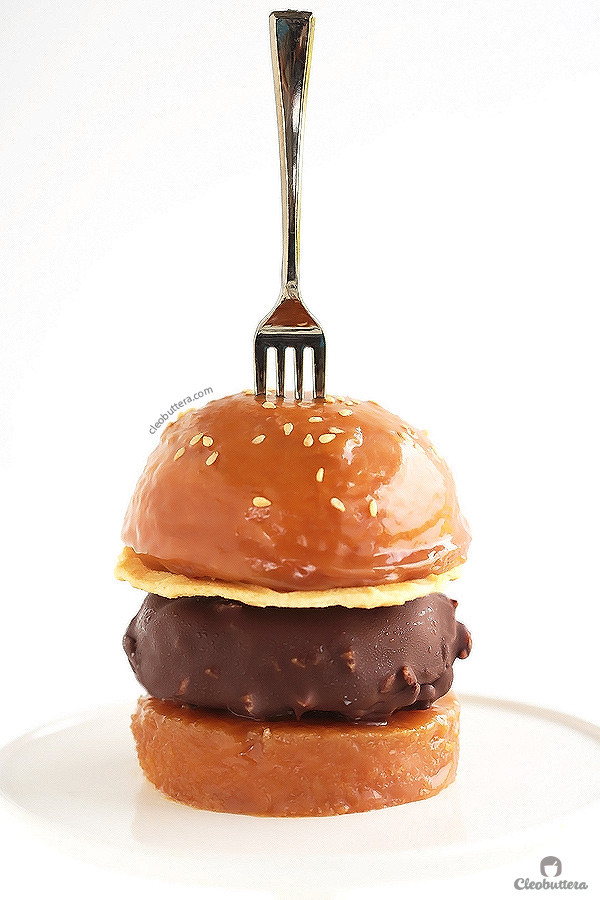 Caramel Buns Ice Cream Burger {Sweet buns of vanilla bean cake filled