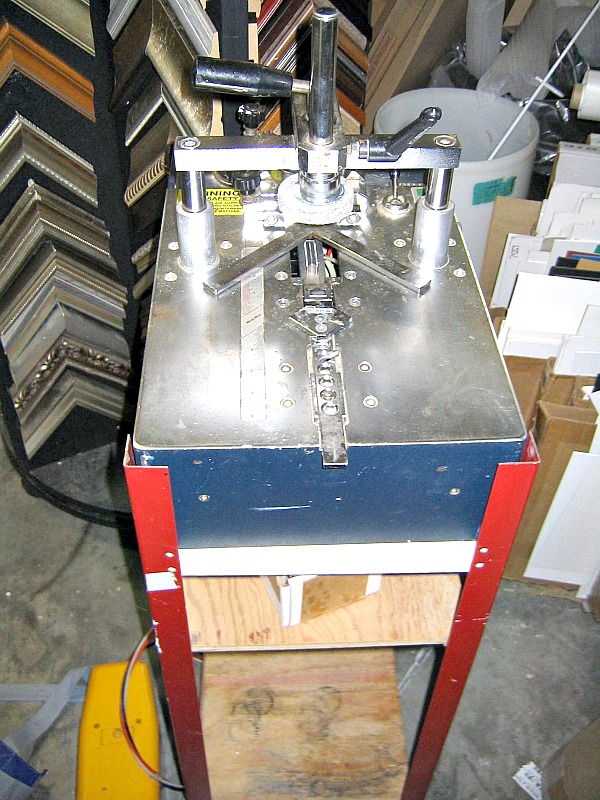 Mitre Mite VN2+1 VNailer Underpinner Frame Machine, Used Picture