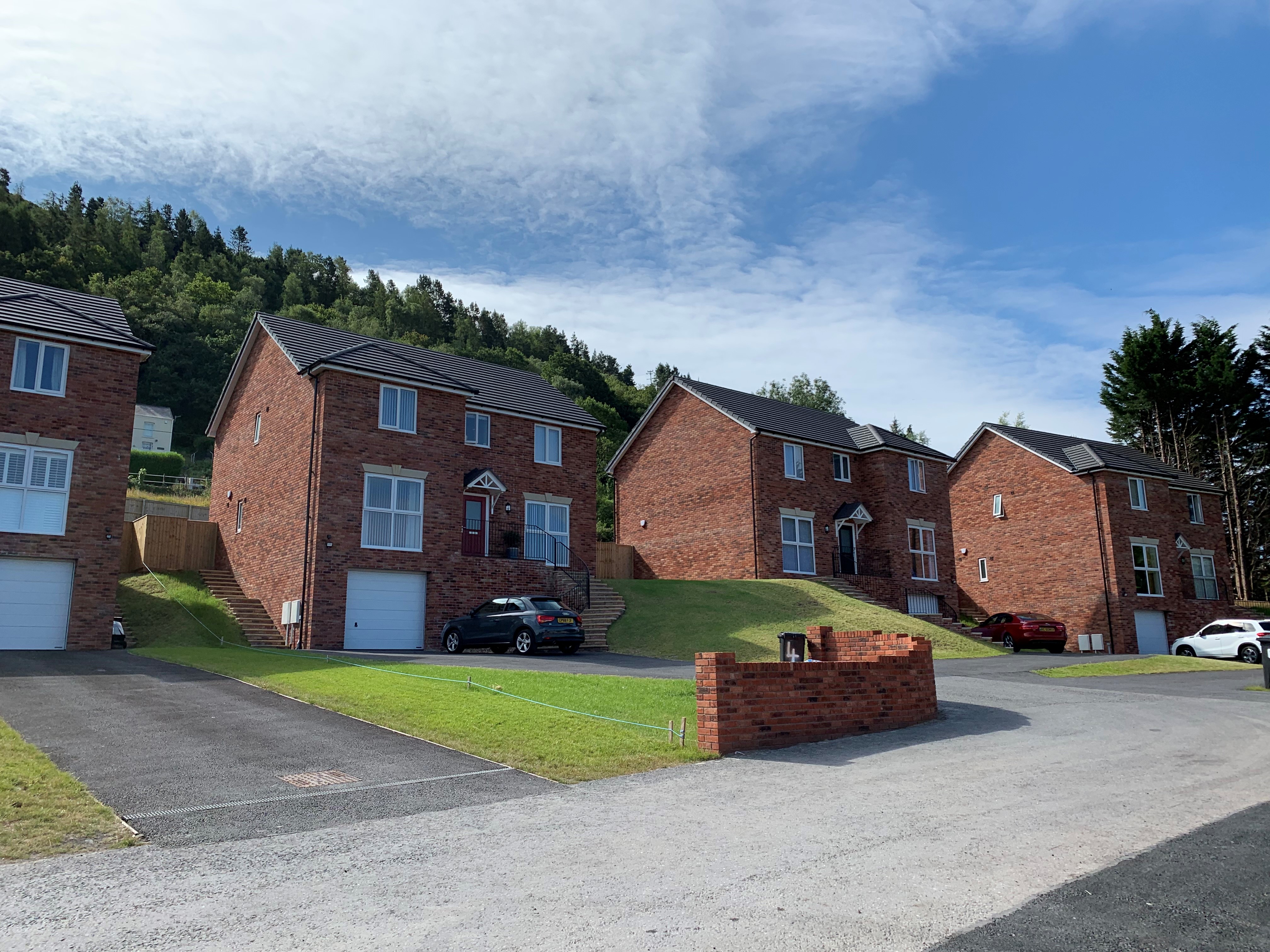 Banwen Gardens, Alltwen Clews Homes