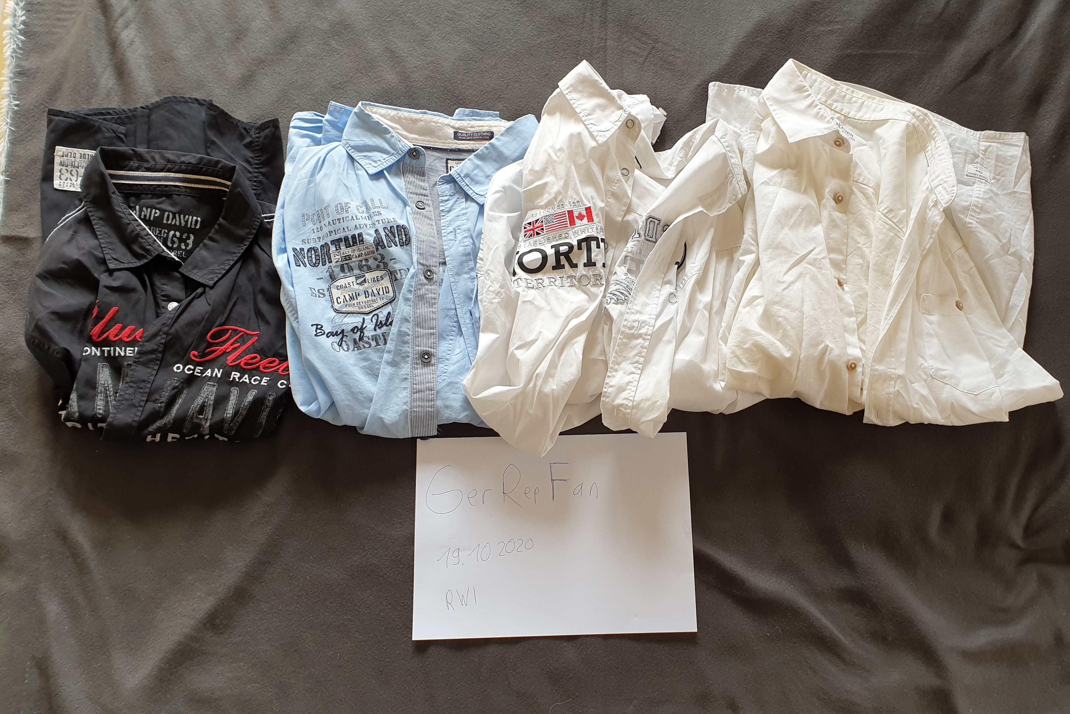 GIANT Clothing package Replica Watch Info