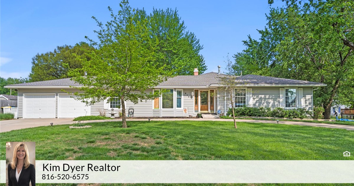 414 S Jefferson St, Spring Hill, KS 66083