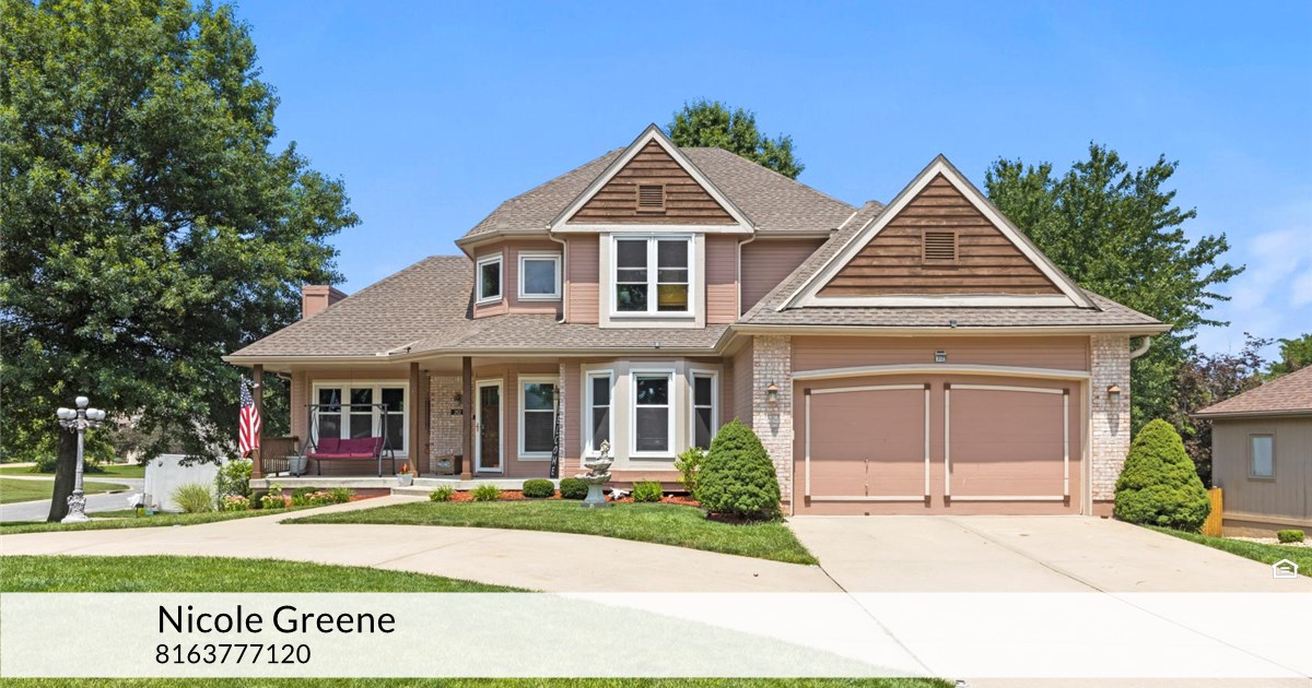 212 SE Saddlebrook Dr, Lee's Summit, MO 64082