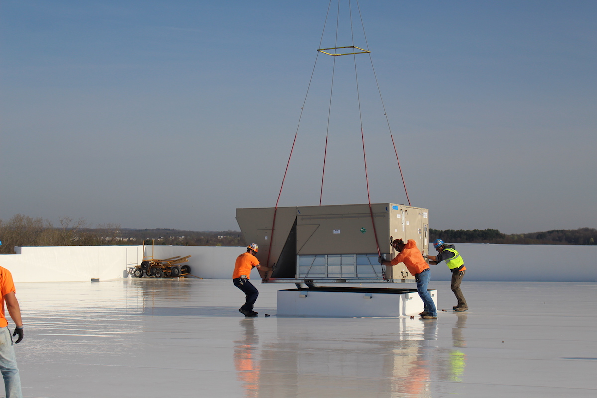 HVAC rooftop install Climatech