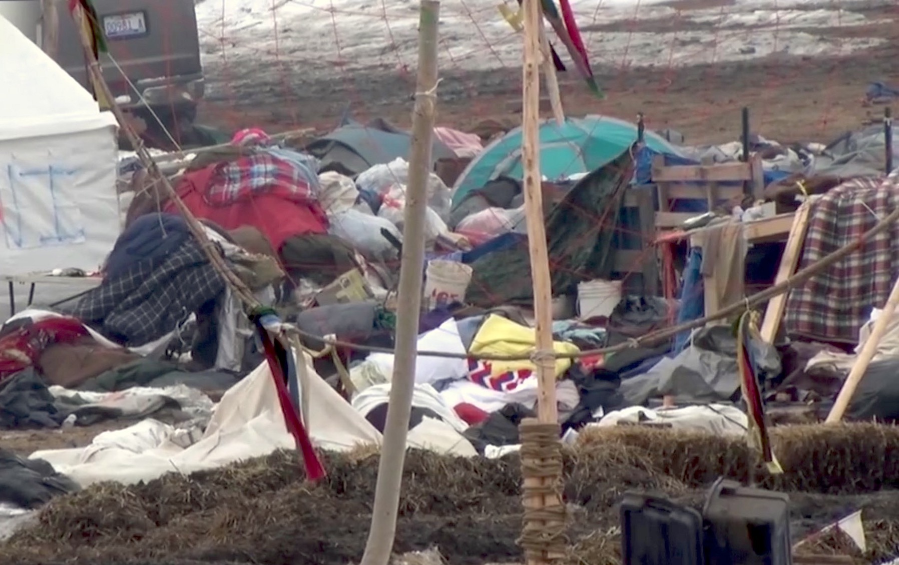 Crews clear 24,000 tons of trash left by Dakota pipeline activists