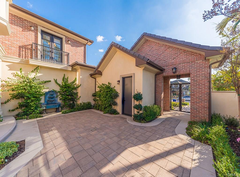 525 W Woodruff Avenue Gary Zuo