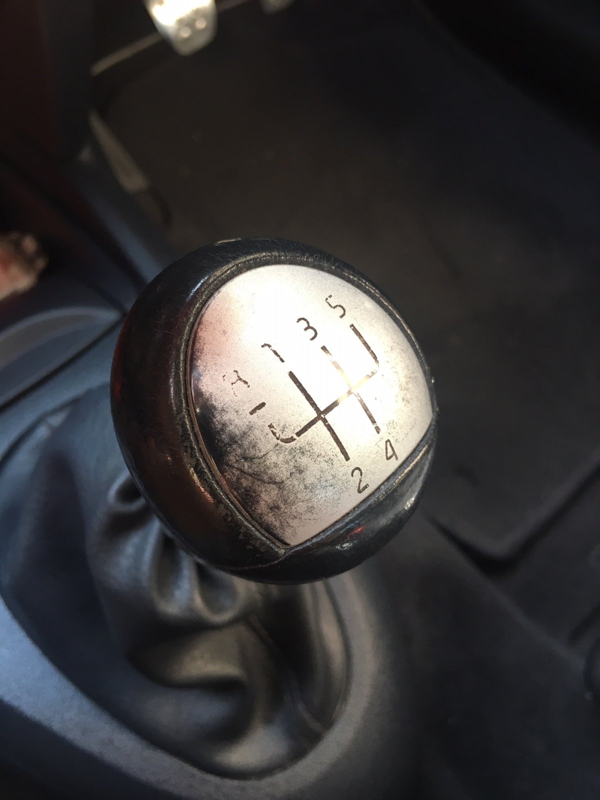 Renaultsport Clio gear knob swap How to