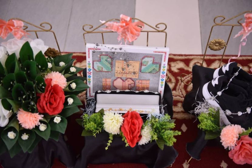 Gambar Gubahan Hantaran Baju T Shirt Jersi Bola gubahan