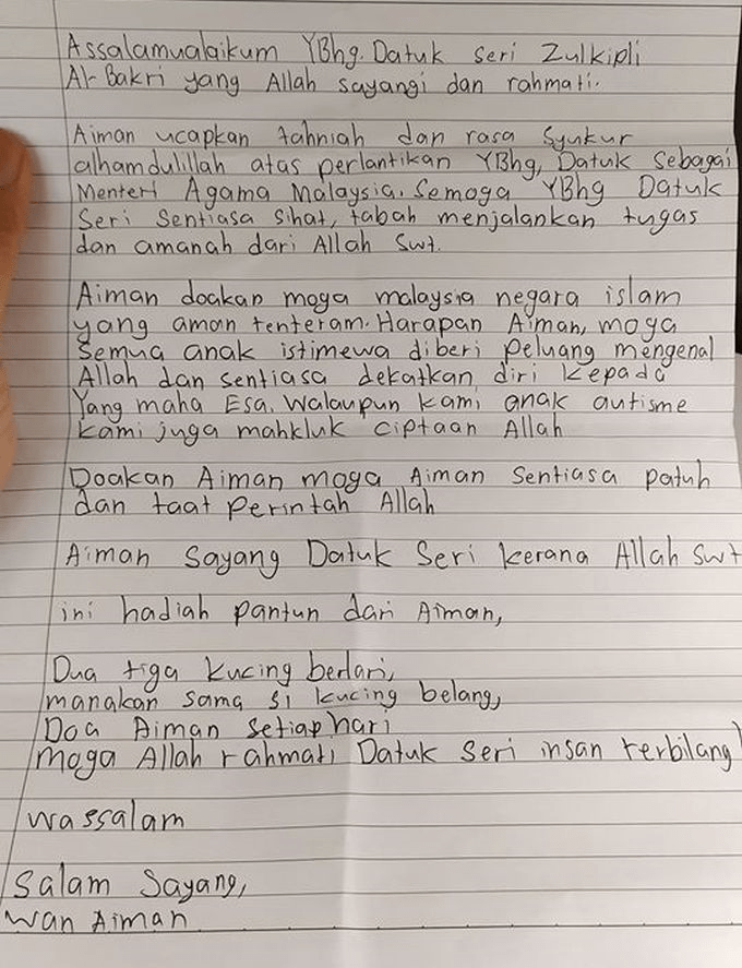 Dua Tiga Kucing Berlari Pantun Pantun Seloka On Twitter Dua Tiga Kucing Berlari Mana Nak Sama Si Kucing Belang Dua Tiga Kucing Ku Lari Dikidnap Orang Terus Tak Http T Co