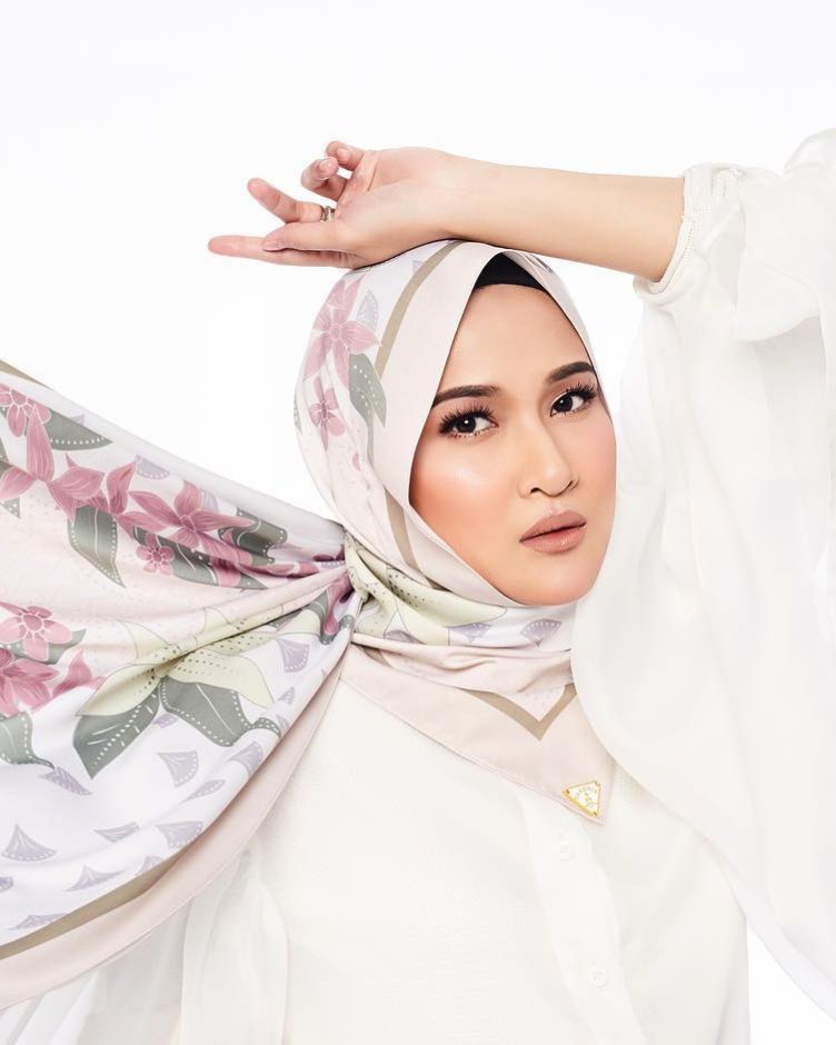 Orang lain bertudung nampak cantik tapi kita tidak? Bentuk