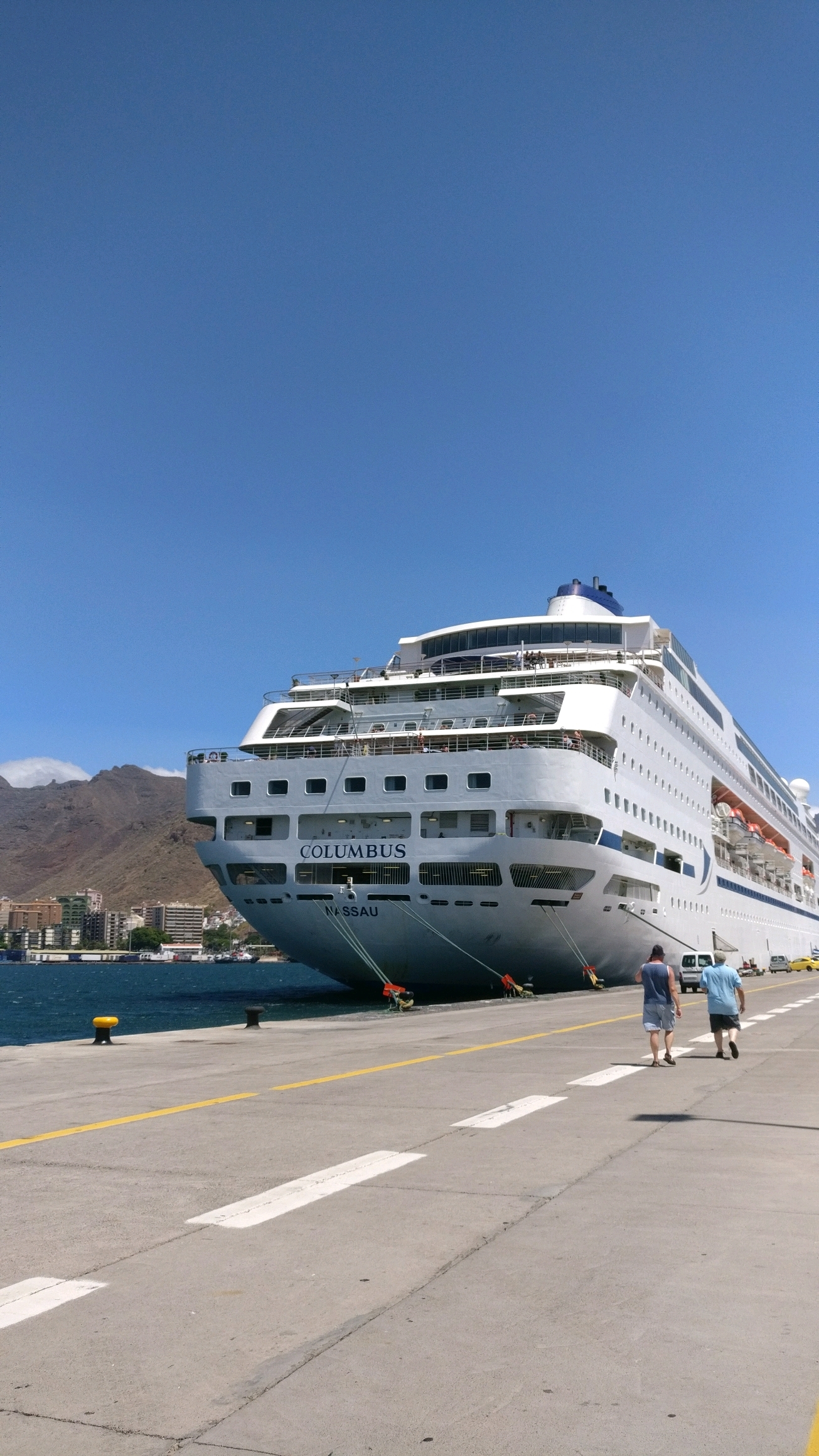 Columbus Cruise Ship Reviews and Photos