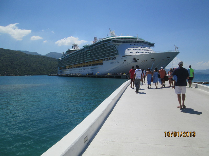 Photo of Freedom of the Seas Cruise on Sep 29, 2013 Haiti ,headed