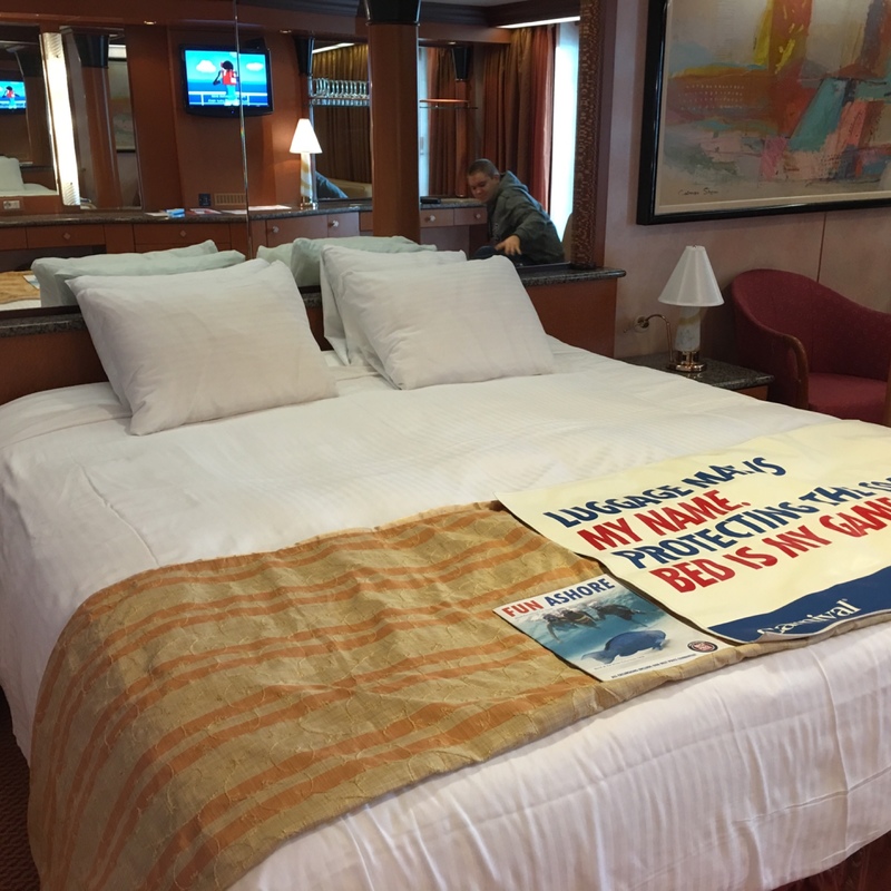 Suite U112 on Carnival Sensation, Category GR