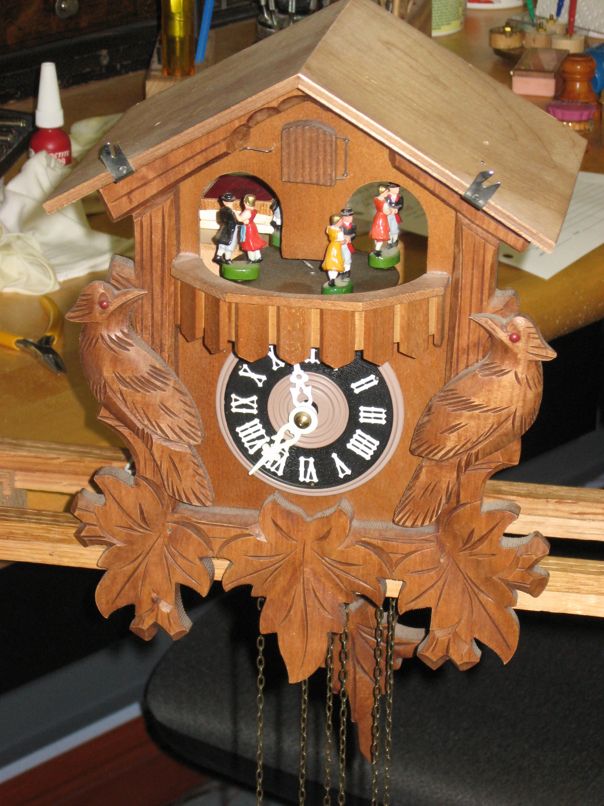 Repairing Plastic Cannon Pinion on ca. 1960s Cuckoo Clock