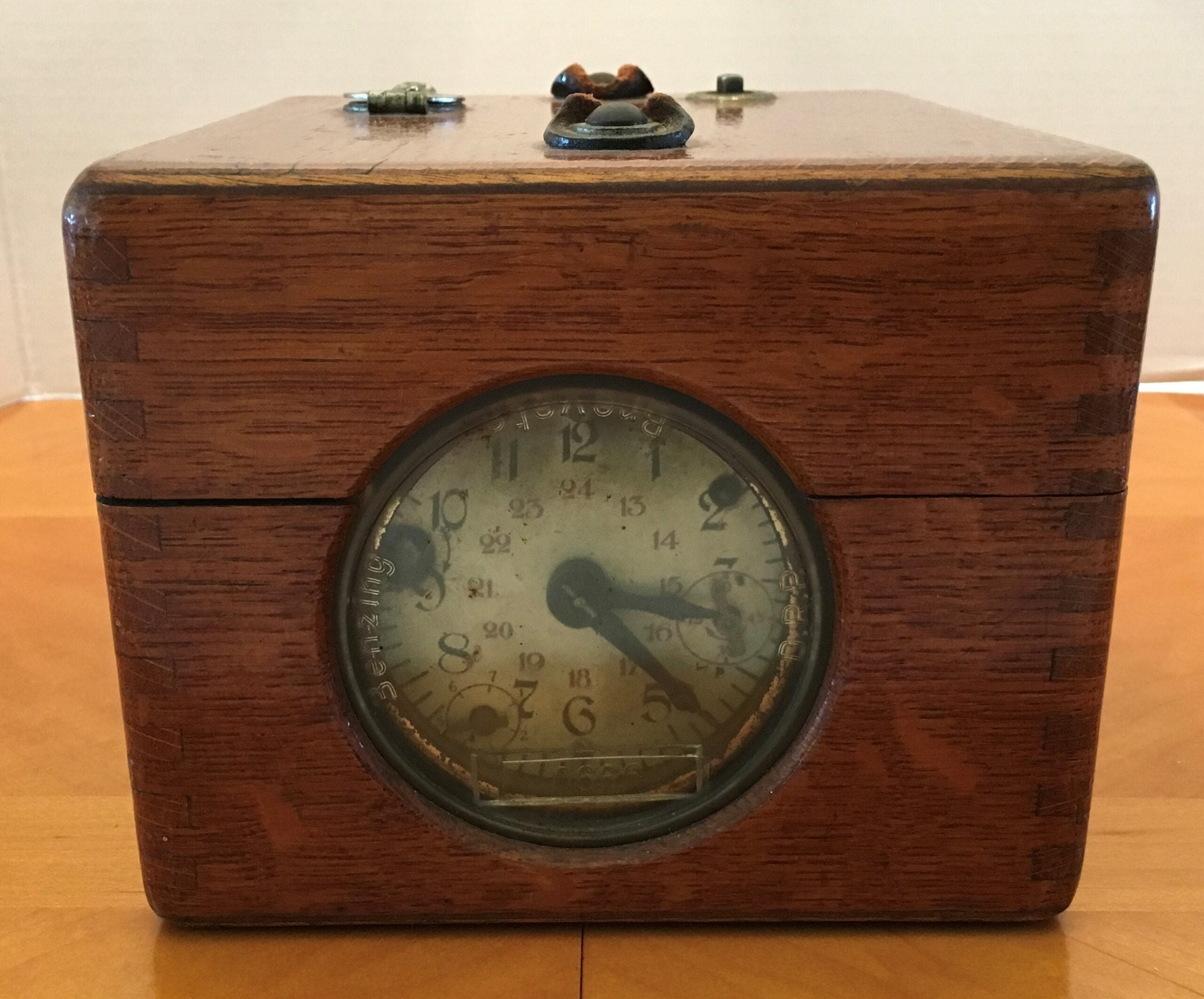 77) W.Levi & Benzing Pigeon Racing Collecting old clocks, How To?