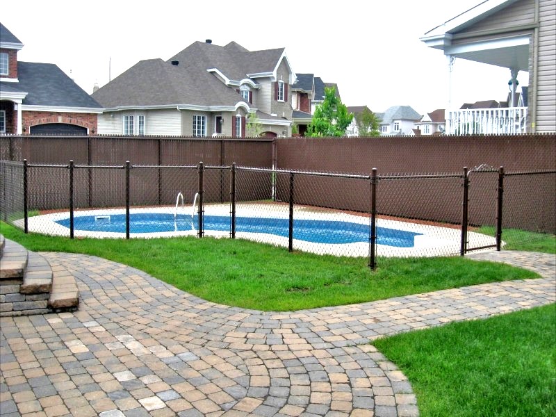 Frost fence or chainlink fence Clôtures Frontenac Inc.