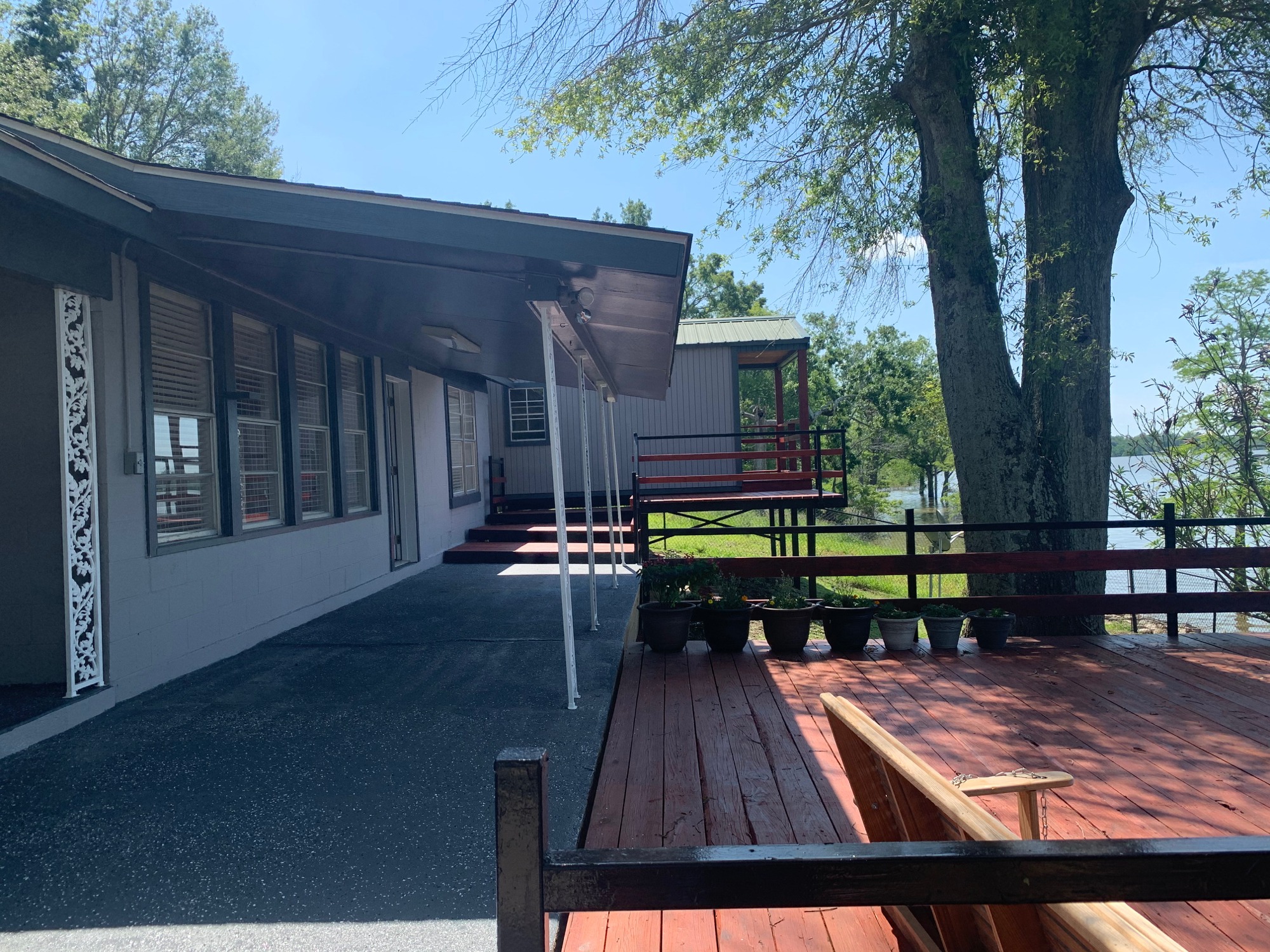 Cocodrie Lake Living Jane Netterville Broker & Associates