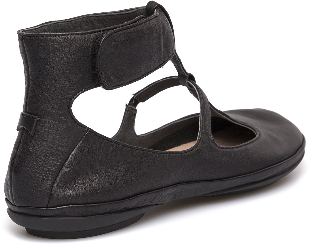 Right for Women Winter collection Camper USA