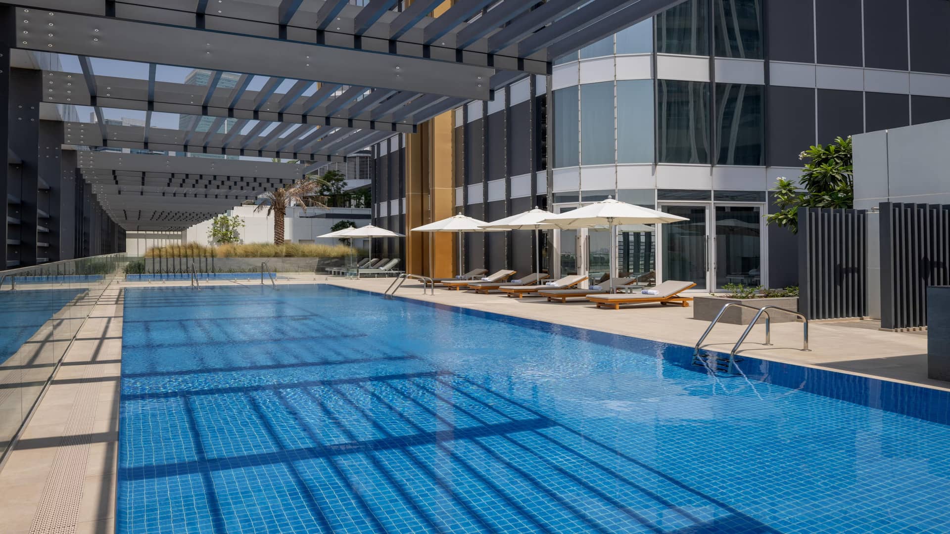 Staybridge Suites Dubai Business Bay