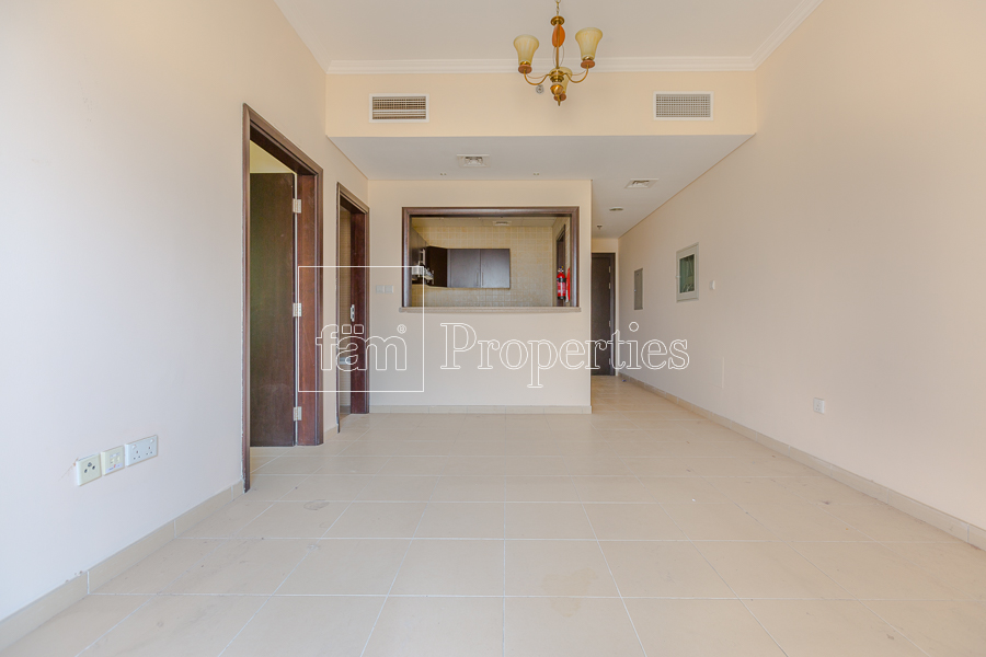AED 25,000 1 Bedroom Apartment for Rent Mazaya 30 Dubai 12922