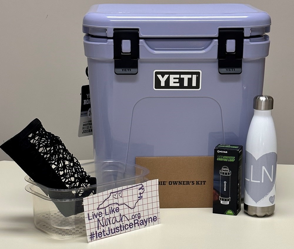 124 LLN Yeti Roadie 24 Pack Cooler + Accessories