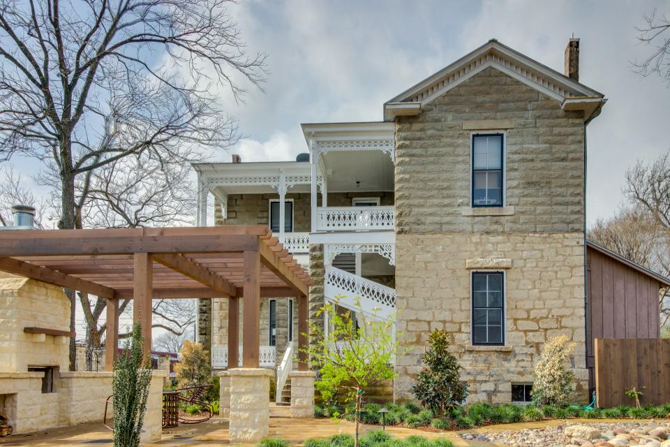 Fredericksburg Bed and Breakfast All Seasons