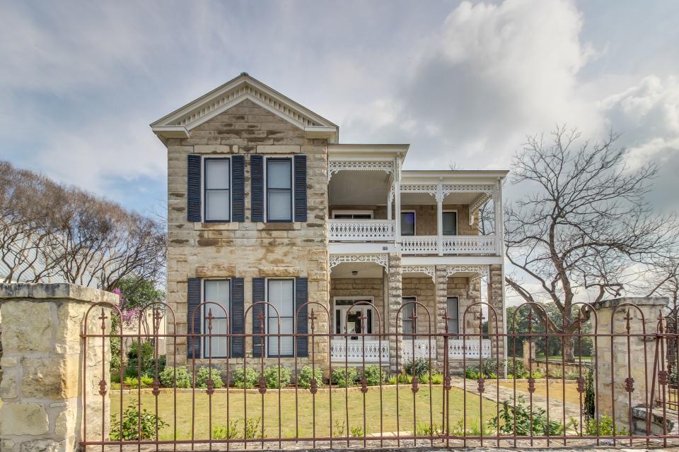 Fredericksburg Bed and Breakfast All Seasons