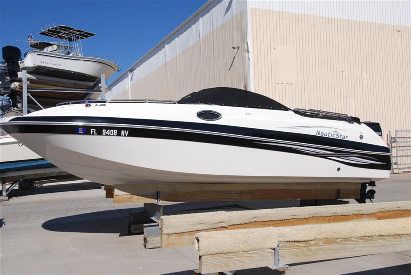 NauticStar 230 DC Sport Deck Boat NAUTIC STAR 23' 2008 YATCO