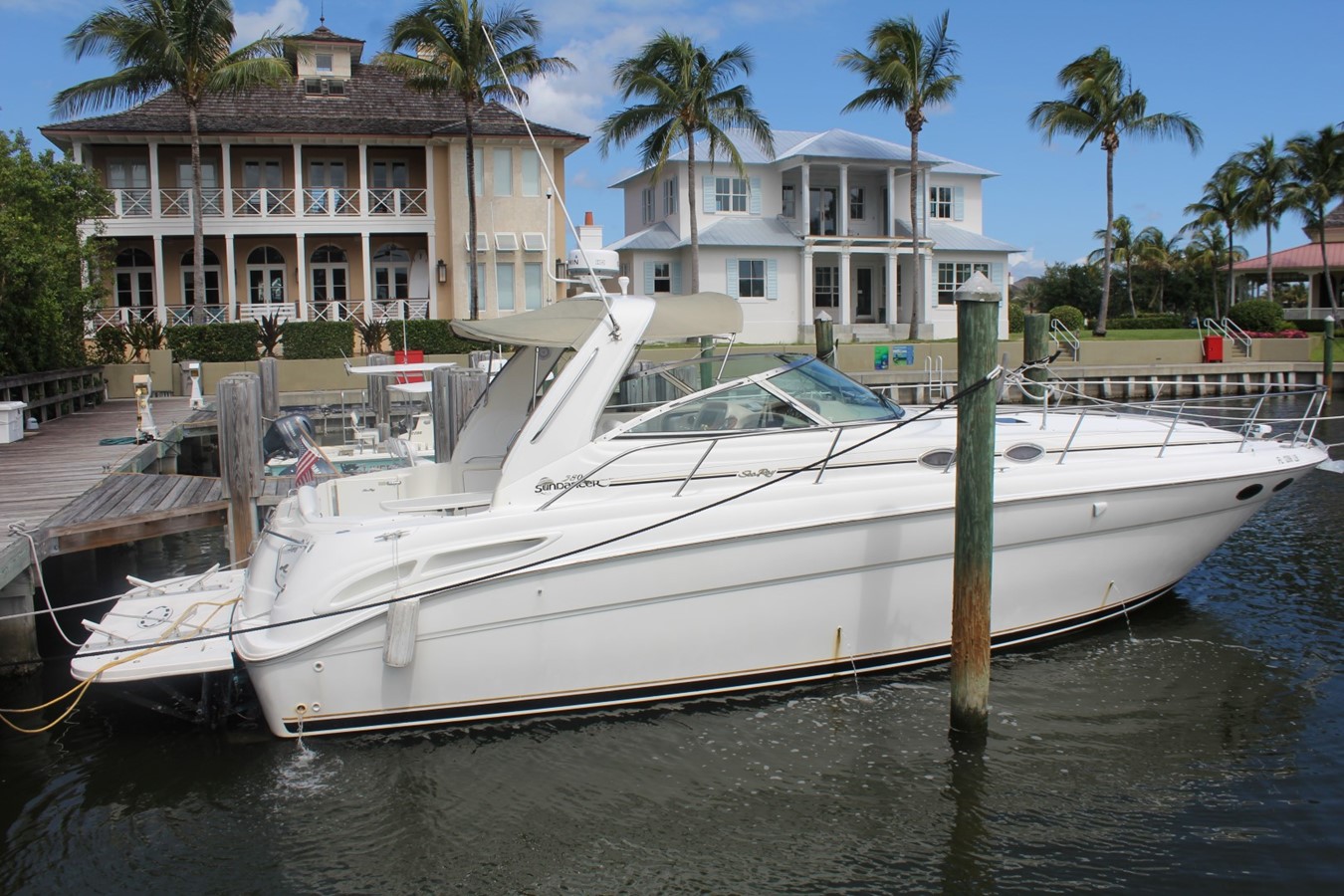 No Name Cruising Yacht Sea Ray 38' 1999 | Yatco