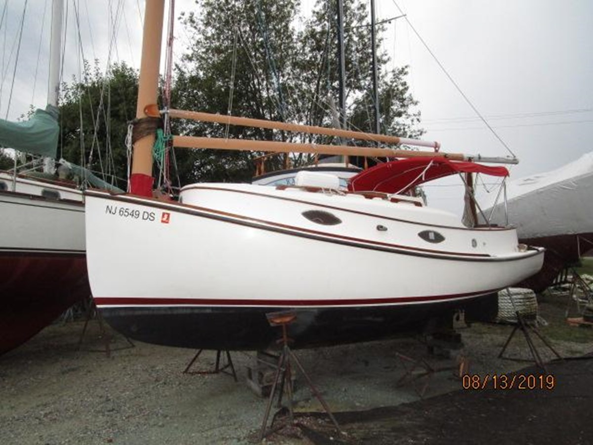 1983 ATLANTIC CITY Yacht for Sale 21' Daysailer Delaware City