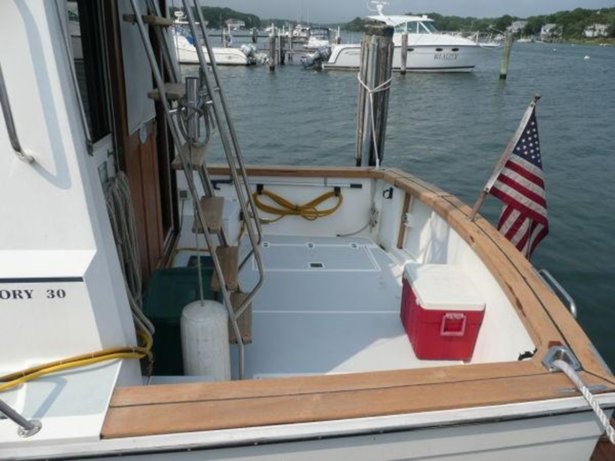 1990 CAPE DORY Yacht for Sale 30' Trawler Yacht Danvers Massachusetts