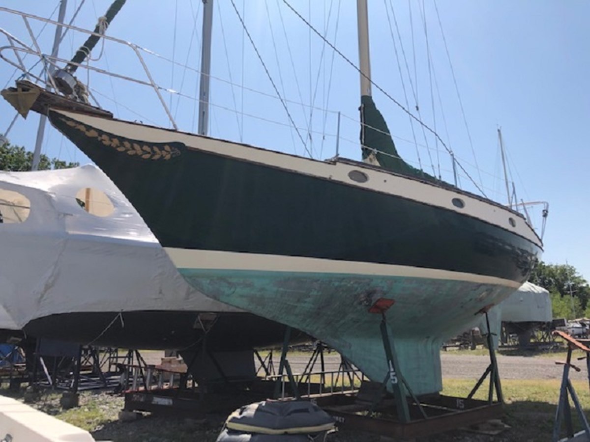 La Vie Dansante Cruising Sailboat ERICSON YACHTS 36' 1978 YATCO