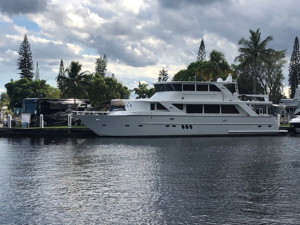  Motor Yacht JEFFERSON 82' 2006 YATCO