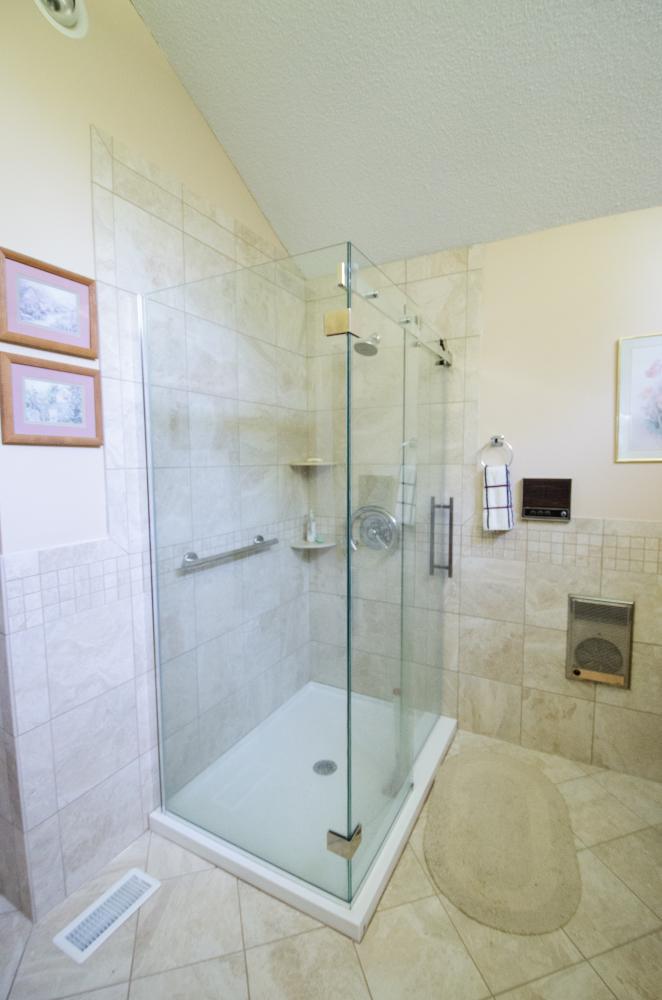 Bathroom Remodeling from Rebath Servicing Raleigh, NC
