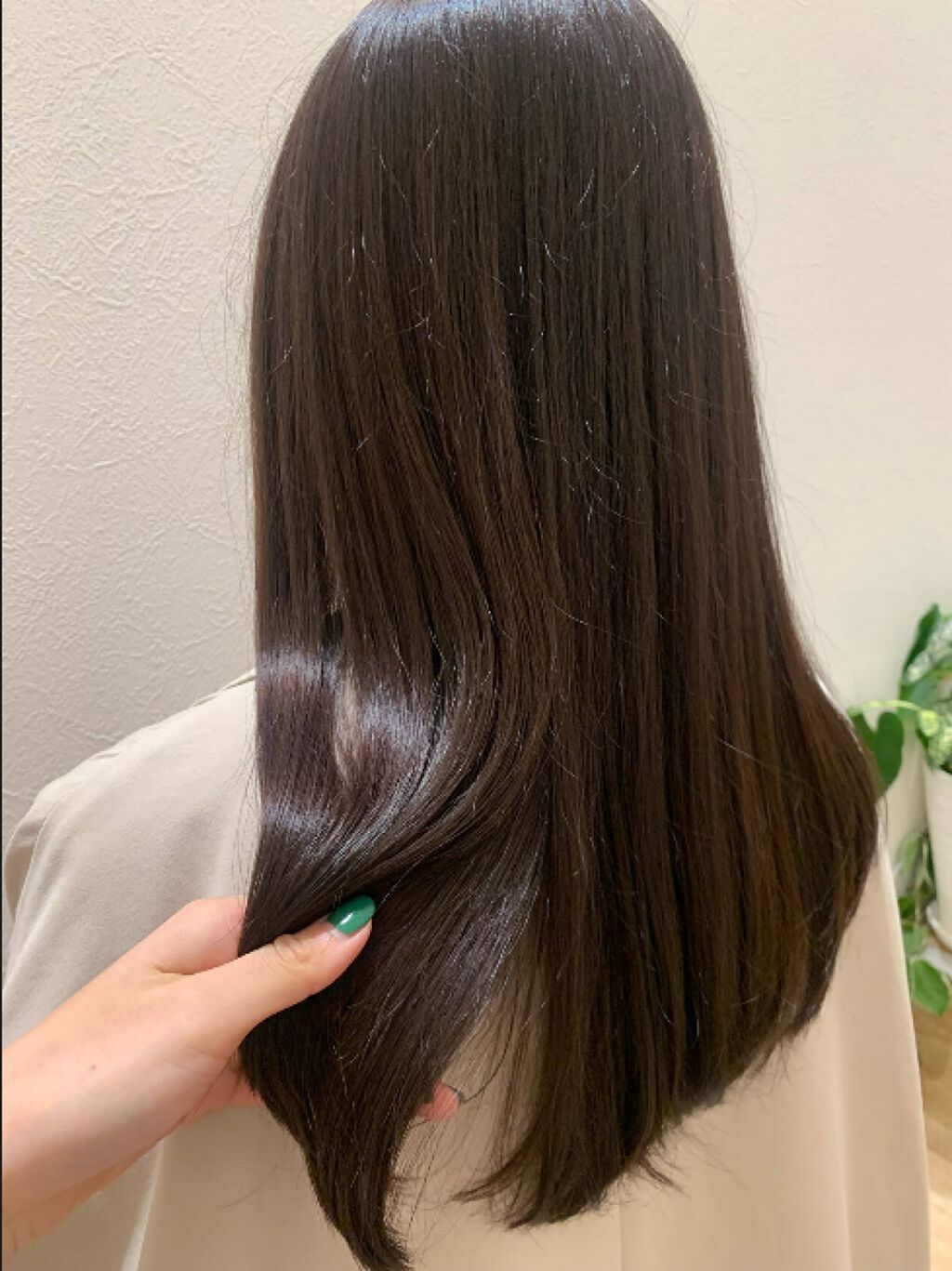 ダークブラウンの髪色見本17選！暗めトーンの地毛風カラーが可愛い【メンズ社会人にも 】 LIPS