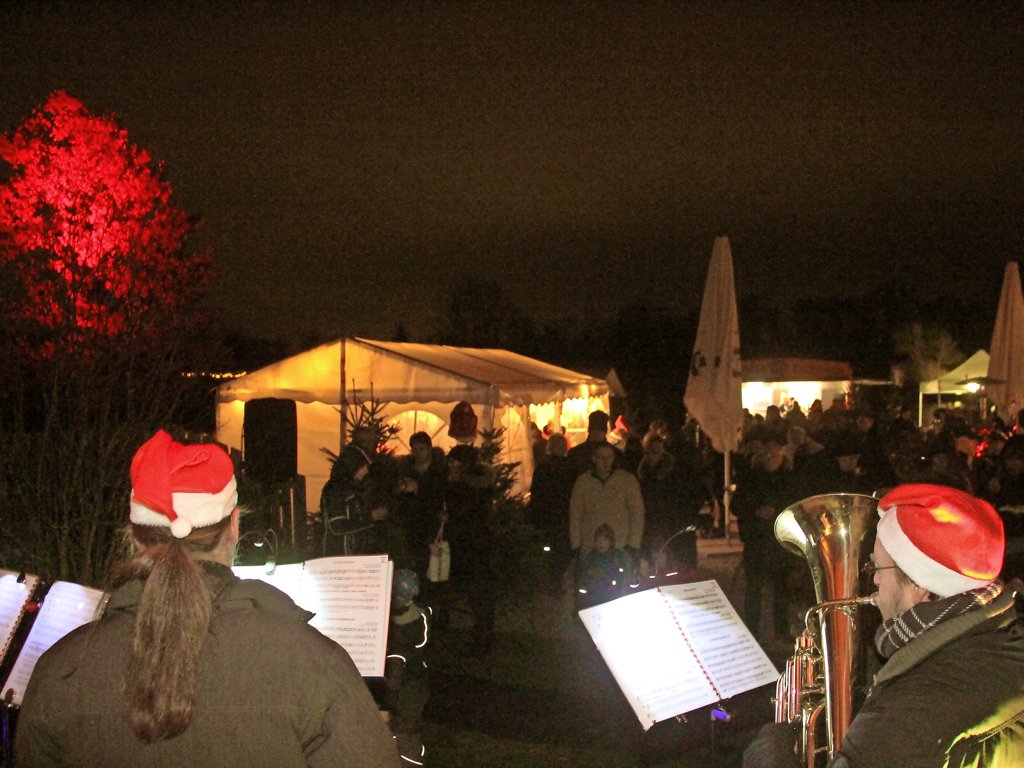 marbecker weihnachtsmarkt 2023 Weihnachtsmarkt Am Campingplatz Arnumer See: Erster Weihnachtszauber Kommt Gut An