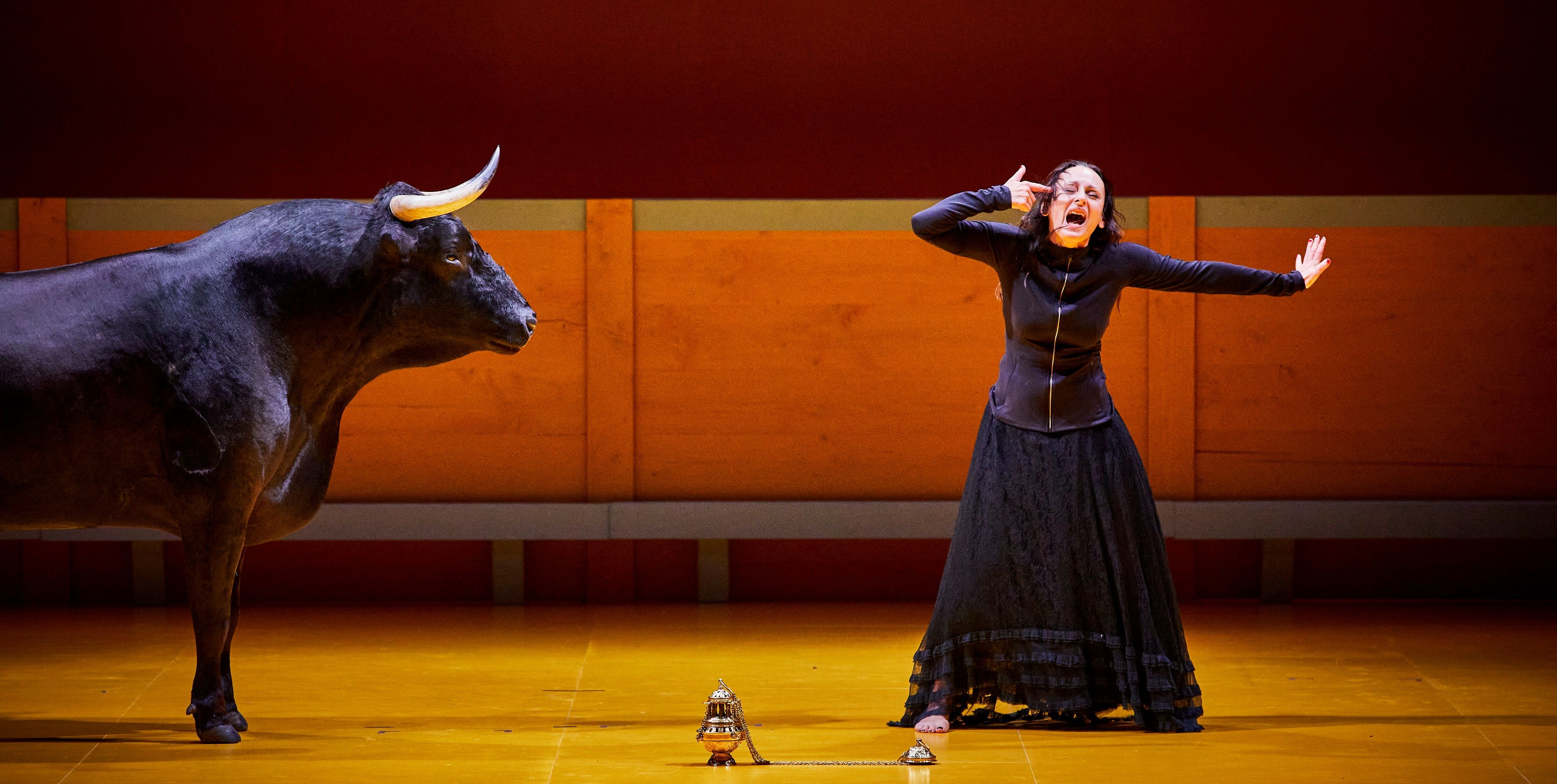 Angélica Liddell baila con el fantasma de Belmonte Cataluña EL PAÍS