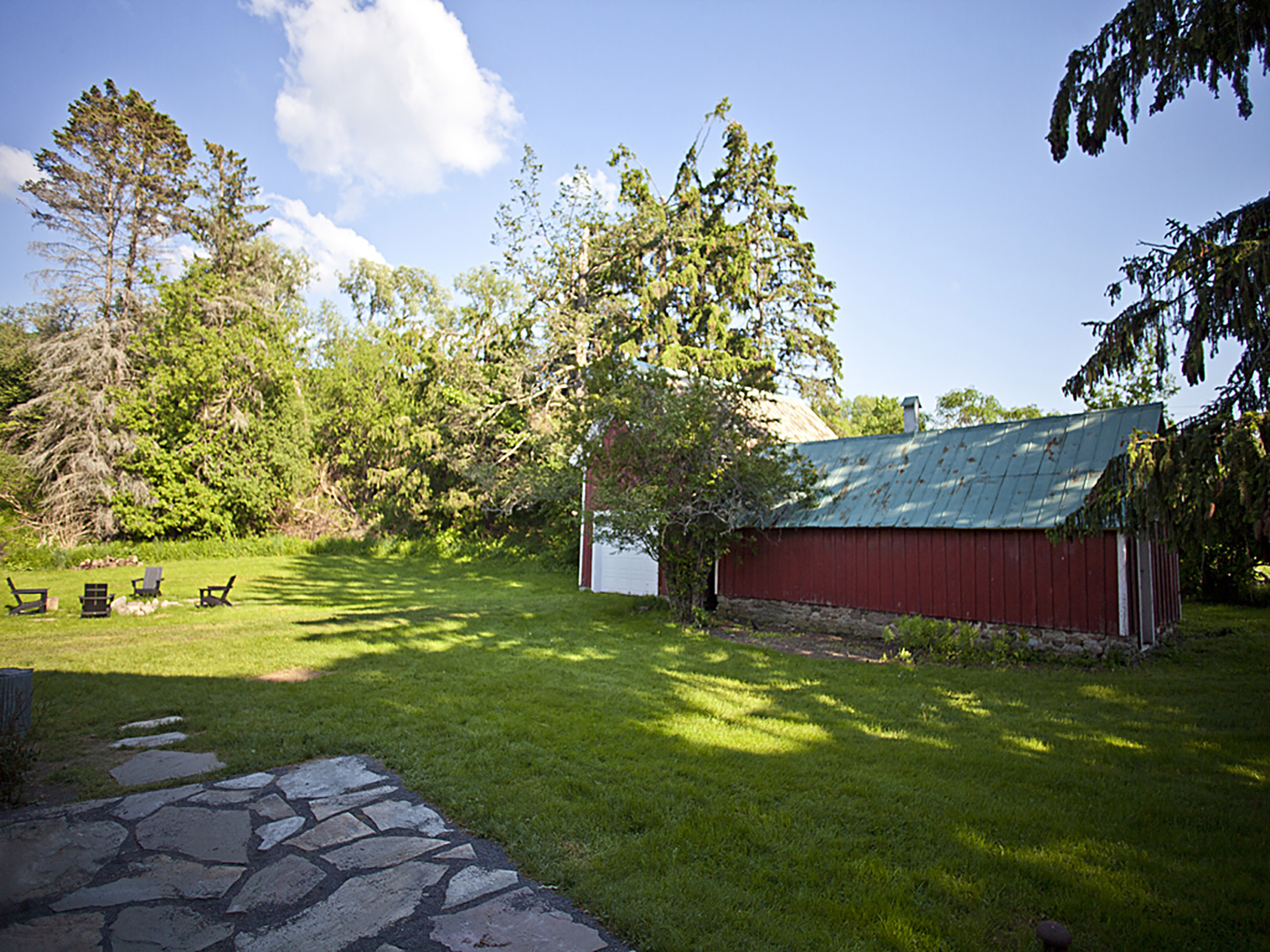 Couple have updated 1840 Cazenovia farmhouse