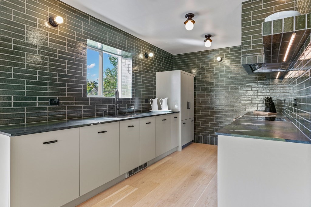 House of the Week Condo offers yearround waterfront living